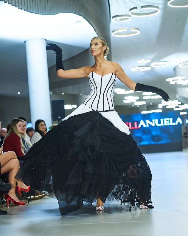 SILHOUETTE I — BOUND